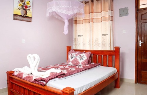 Kakamega House | Diamond Rock Resort & Guest House