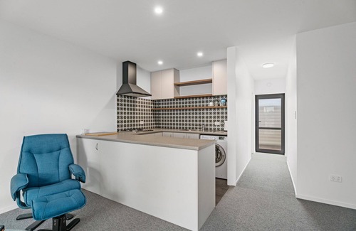 Alexandra House | Dick’s Place - Alexandra Holiday Home