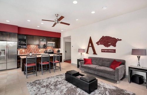 Fayetteville Condo | Dickson St Condo - On Dickson Street - Walkable