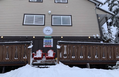 Courtenay House | Dicky Bird Mount Washington Village
