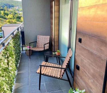 Nove Mesto Apartment | Die Harmonie - Modern Apartment near City Center with Free Private Parking
