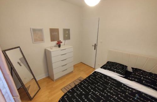 Montmuzard Apartment | Dijon Poincaré