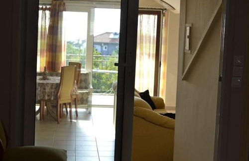 Kalo Nero House | Dimitra's Loft House