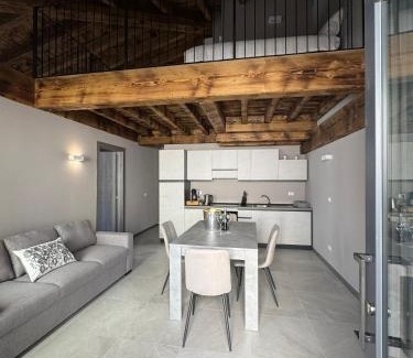 Adro House | Dimora Rosaspina