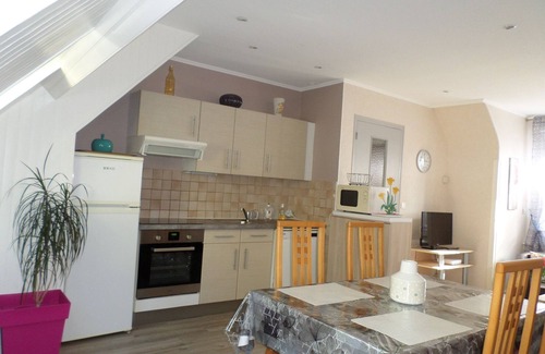 Dinard Apartment | Dinard apartment within walking distance, L'écluse beach, shops, casino, transport