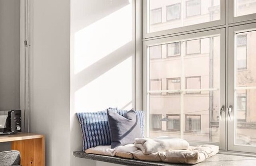 Oslo City Centre Apartment | Dinbnb Apartments I 500m to Oslo Central Station I Gym & Roof Terrace