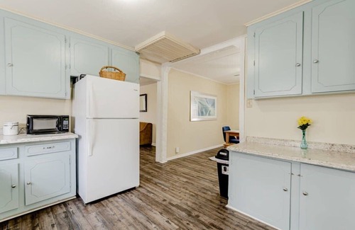 West Columbia House | Dine Outside! Patio & Grill - Adorable on Taylor