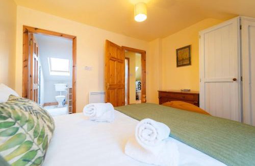 Dingle House | Dingle Town Cottage - Tigh Peig