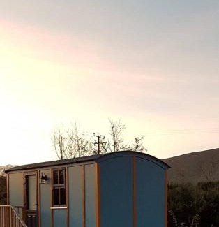 Annascaul House | Dingle Way Glamping Annascaul