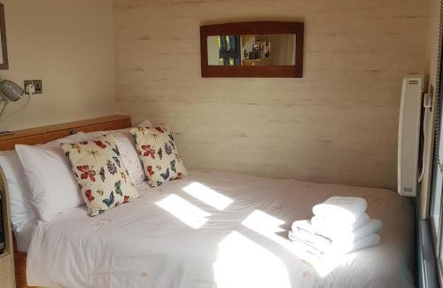 Annascaul House | Dingle Way Glamping Annascaul