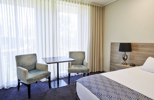 Dingley Village Hotel | Dingley Hotel
