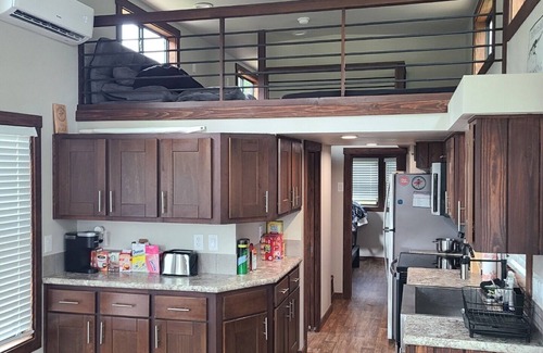 Rattan Cabin | Dinosaur Valley Disc Golf Course Cabin 1