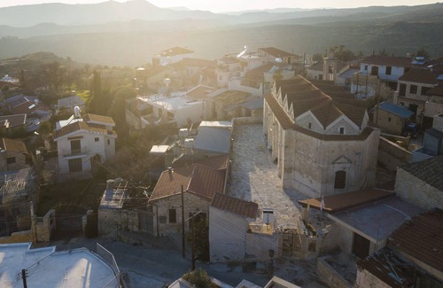Agios Therapon Cottage | DIONI PALACE - ENHANCE YOUR SENSEs
