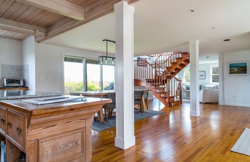 Dionis House | Dionis 4BR house w/2BR cottage, pool, water views, 2 acres and very private