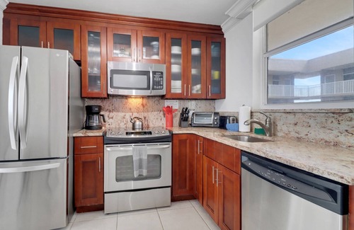 Bonita Springs Condo | Direct 9th Floor Gulf View! Walk to the Beach! Free Parking & Over $100 of Free Daily Activities!