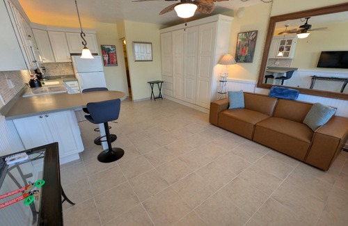 Lauderdale-by-the-Sea Condo | Direct Oceanfront Escape with Spectacular Views!