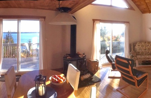Walkerville House | DIRECTLY BY THE SEA with fantastic panoramic views and private beach + jetty