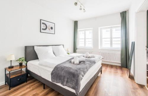 Innenstadt - Sankt Ulrich-Dom Apartment | Direkt am Königsplatz l Für 8 Personen l Beamer l Foosball