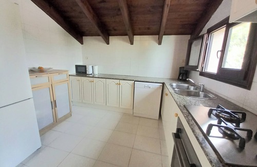 Alcanar Apartment | Disconnect with fabulous ocean views, ideal for families.