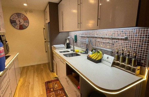 Bagumbayan Condo | Discounted | Elegant 2BR, 2 BA Suite Beside Eastwood Mall