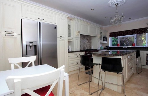 Newborough House | Discover 1340 Lincoln Road, a spacious 6-bed detached house in serene Werrington Village
