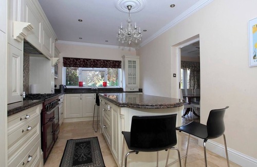 Newborough House | Discover 1340 Lincoln Road, a spacious 6-bed detached house in serene Werrington Village