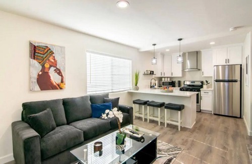 Granada Hills South Apartment | Discover a beautiful studio for rent in the heart of the valley.