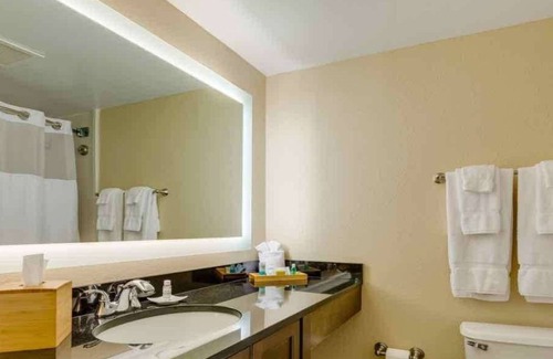 Marathon Resort | Discover Family Fun and Island Adventure at The Hammocks at Marathon-1 Bedroom