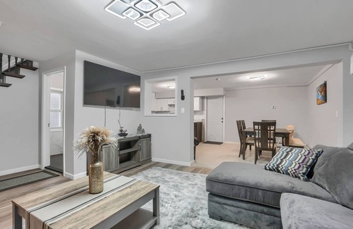 Middle Hope House | Discover Nature’s Glory! Perfect Family Home