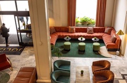 Theater District Hotel | Discover Romance in a Charming Boutique SF Room