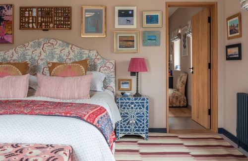 Malmesbury House | Discover the Enchantment of Gilboa House: Where Nature's Palette Meets Luxury in the Heart of Cotswo