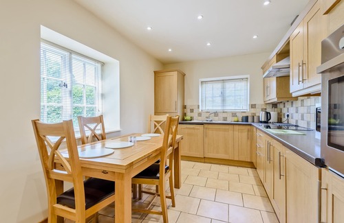 Ruthin Apartment | DISTYLL, pet friendly, with a garden in Ruthin