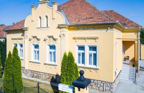 Papa Apartment | Ditlin Apartmanok