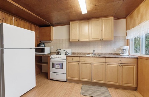 Otonabee-South Monaghan Cabin | Dive into Nature at Rice Lake