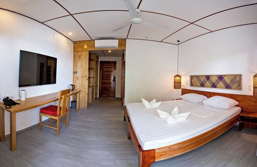 Boljoon Resort | Dive Spot Asia & Brumini Beach Resort