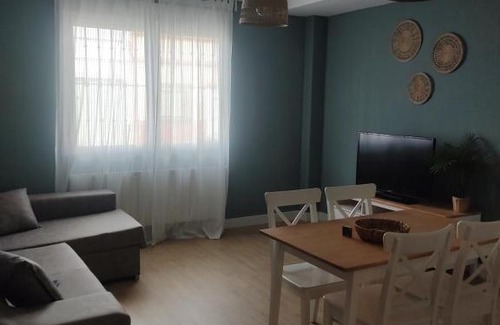 Manzanares Apartment | DIVINA GUEST HOUSE