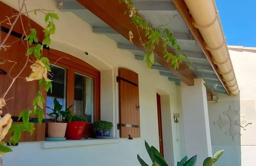 Roujan Villa | Divine Roujan Sunny Lodge. Piscine Privée, Climatisation, Wifi, Jardin, 6 Person