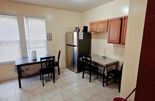 Weequahic House | Divine Villa & Resorts Guest House - 283 Lehigh Ave