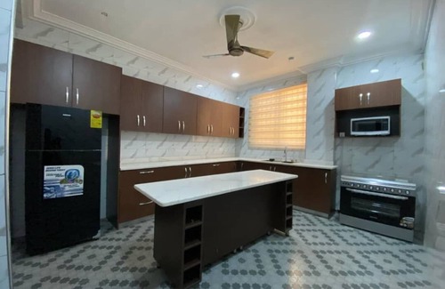 Tema Apartment | DJ Villa Your Premium Stay-NF13