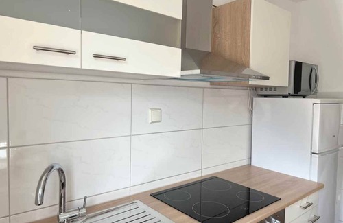Lendersdorf Apartment | Dn01 Ferienwohnung, 78qm, 2 Schlafzimmer, 1 Wohn- /schlafraum, Max. 6 Personen