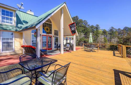 Milledgeville House | Dock and Fire Pit Stunning Lake Sinclair Home!