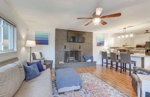 Eucha House | Dock + Views: Scenic Group Retreat on Grand Lake!