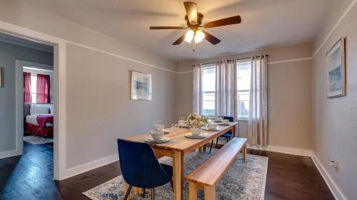 Savannah House | Dock&Volleyball! Near Downtown - Blue & Turquoise!
