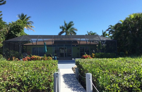 Isles of Capri House | Dockside Naples home with private pool & short drive to beaches. Isles of Capri!