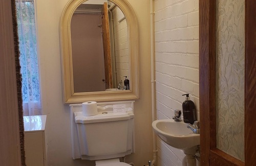 Hay-on-Wye Other | Dog friendly, 7-bed farmhouse near Malvern Hills with WiFi and hot tub,