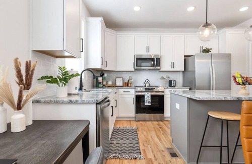 Mosby Apartment | Dog-Friendly Apt with Fenced Yard in Richmond, VA!