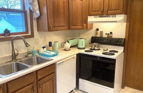 Two Rivers House | Dog-Friendly BEACH Getaway w/Family Suite