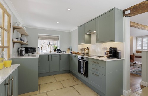 Coln St Aldwyns Cottage | Dog friendly cottage - The Roost