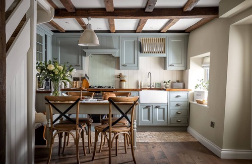 Upper Oddington Cottage | Dog Friendly Cotswold Holiday Cottage - The Forge