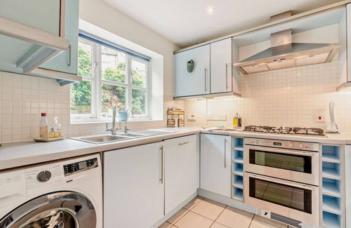 Nailsworth Cottage | Dog friendly Cotswold cottage - 5 Stone Cottage